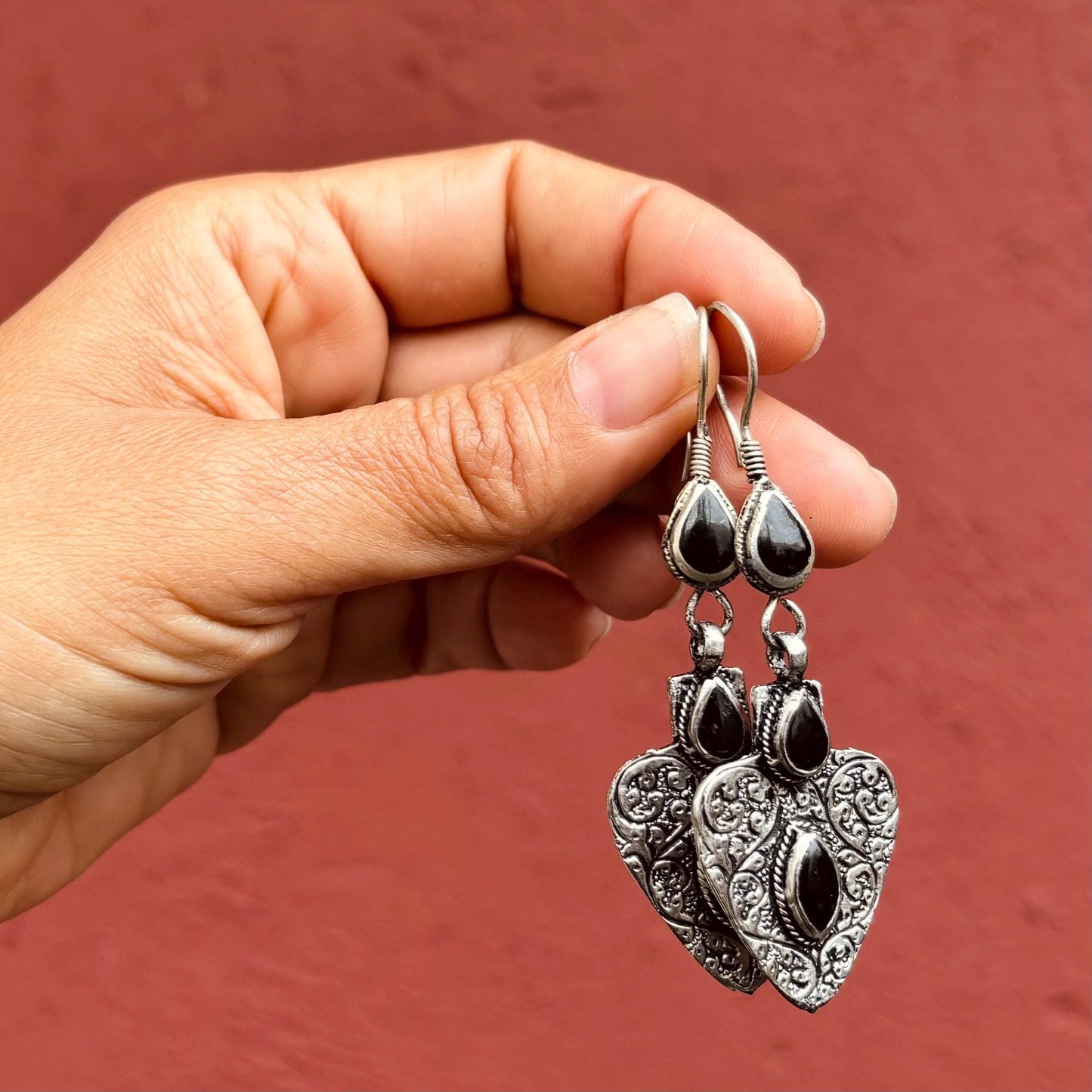 Boucles d'oreilles asyk Turkmènes cœur argenté - talisman tribal Ersari