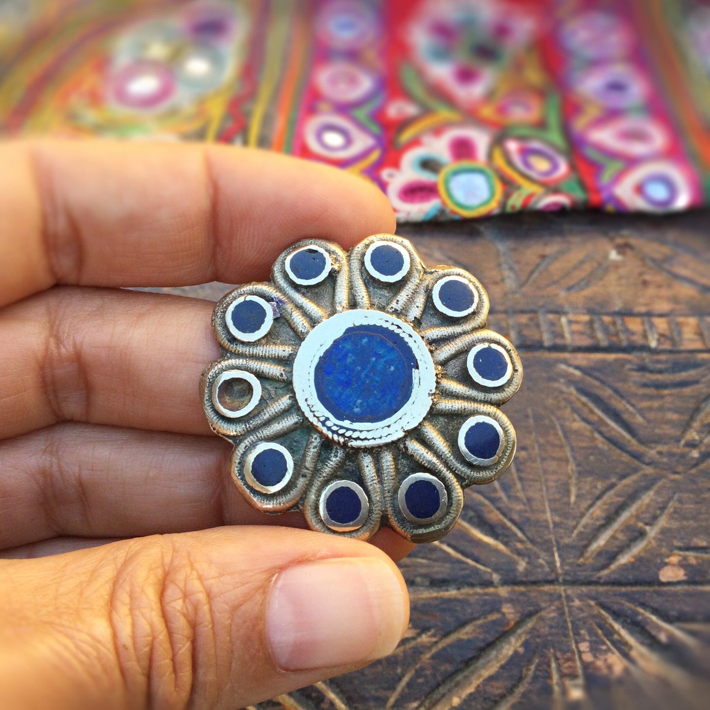 Bouton lapis-lazuli argenté fleur, Bouton vintage tribal ancien, Costume ethnique afghan, Bijoux ornements boho nomades afghans, Fournitures