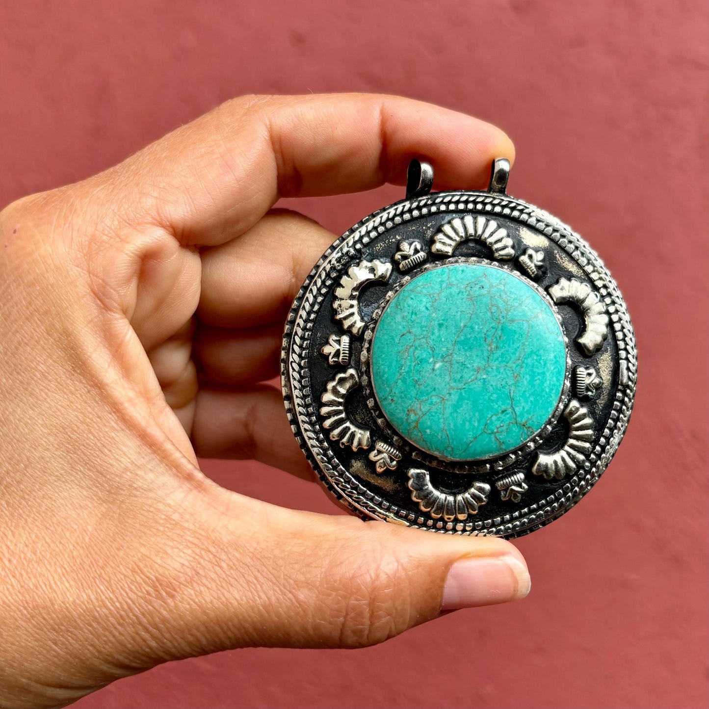 Pendentif turquoise, collier tribal, bijou ethnique, pendentif pierre verte, collier afghan pendentif tribal rond, bijou gypsy vintage