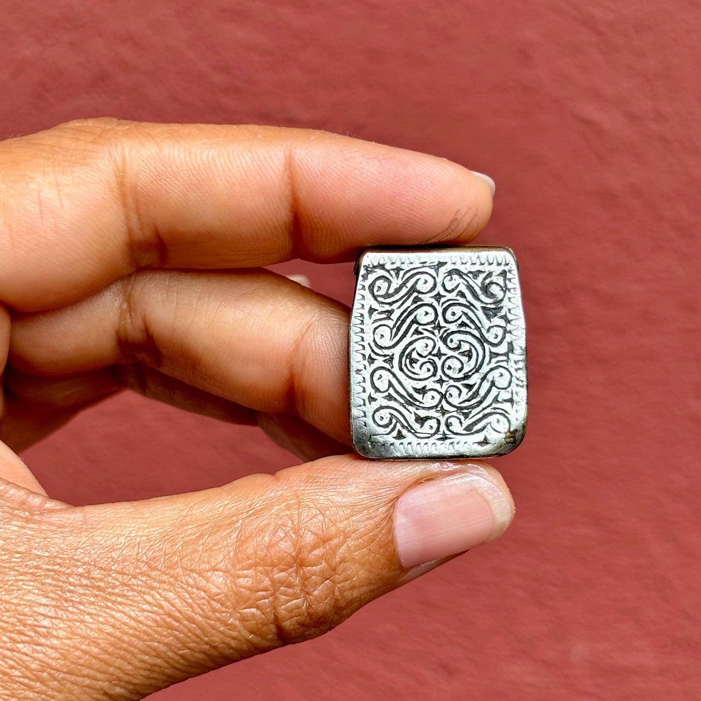 Pendentif amulette Berbère argent niellé - Talisman ancien kitab du Maroc