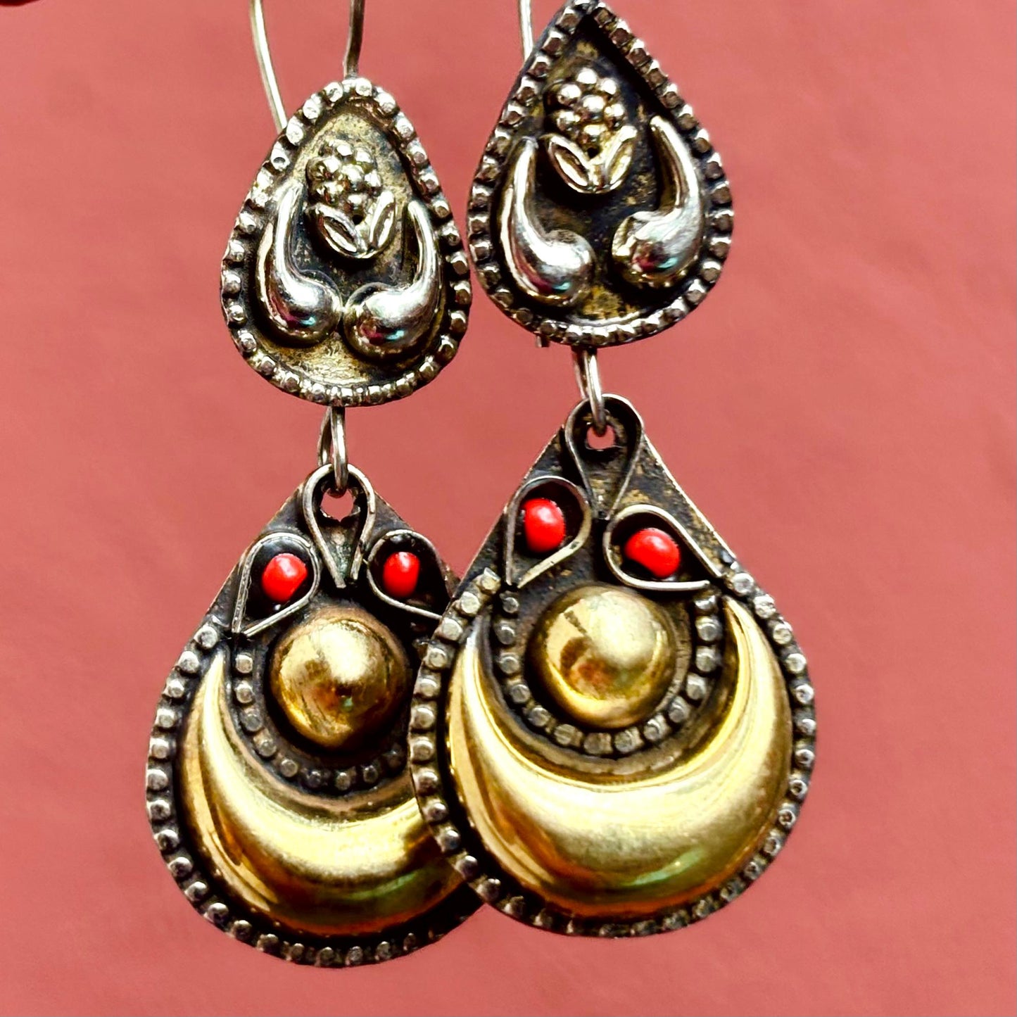 Boucles d'oreilles croissant de lune dorées afghanes - Bijou ethnique tribal oriental