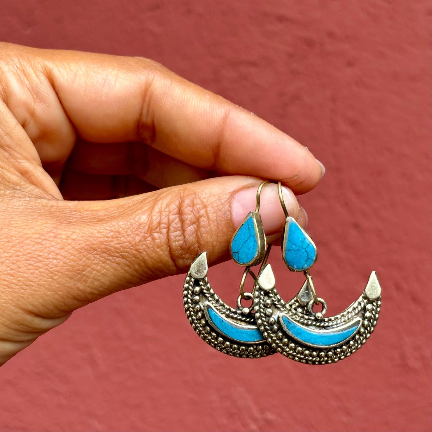 Halbmond-Turquoise Ohrringe, Boho-Gold-Croissant Ohrringe mit blauer Stein, Ethnische Tribal-Festival Ohrringe, Geschenk für Frauen