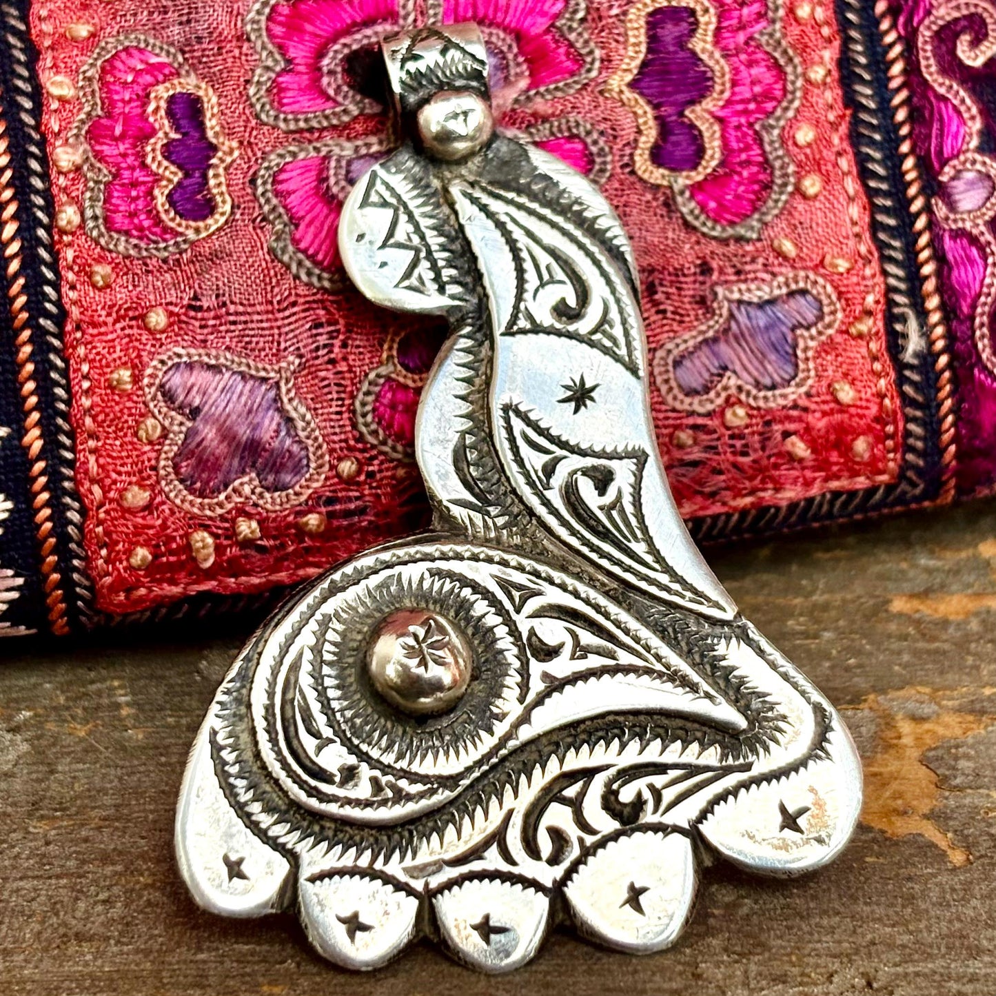 Œil & Pied, Amulette protection mauvais œil en argent, Pendentif Berbère vintage Maghreb Maroc, Bijou tribal ethnique artisanat, Cadeau