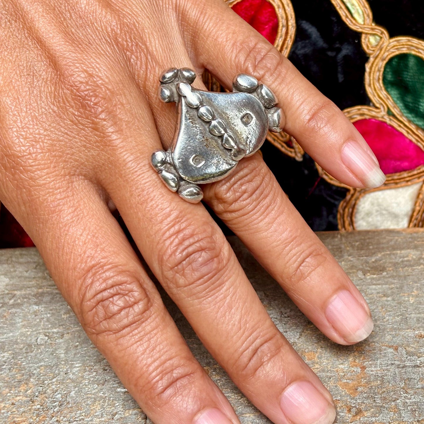 Anillo grande de corazón de plata Peul Fulani, Anillo de declaración antiguo Sahel Mali, Joya africana tribal étnica, Anillo Magreb Sahara, Regalo para hombre