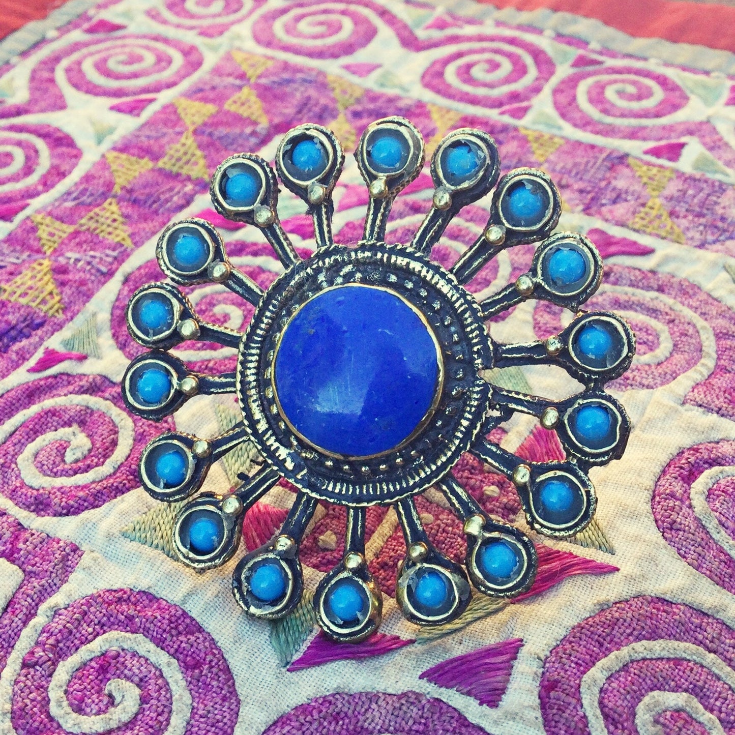 Bague ethnique vintage, Bague gypsy, Grosse bague, Bague orientale, Bague tribale, Fusion, Bijoux indiens, Rajasthan, tribus nomades, Cadeau