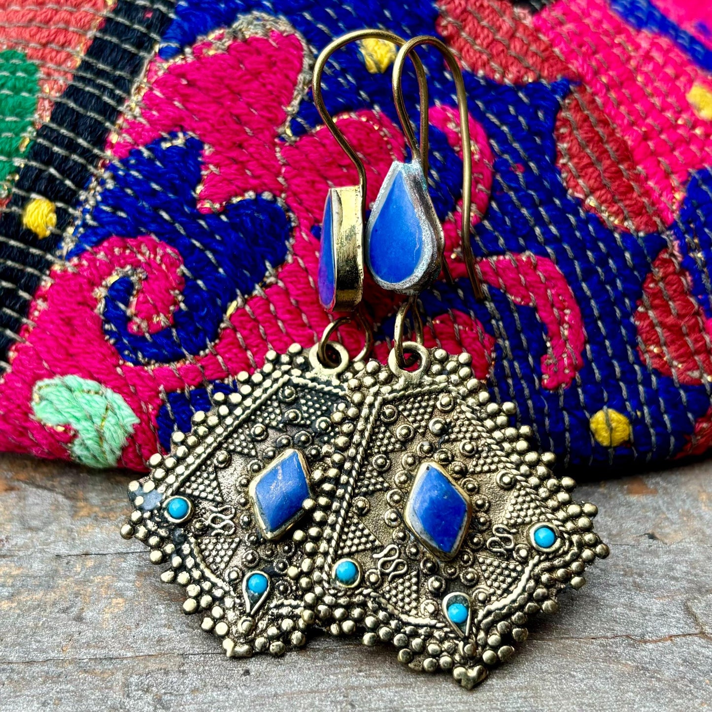 Boucles d’oreille lapis lazuli, Boucles ethniques, tribales pierre bleue, Boucles d’oreille gypsy bohème, Bijoux festival afghans, Cadeau