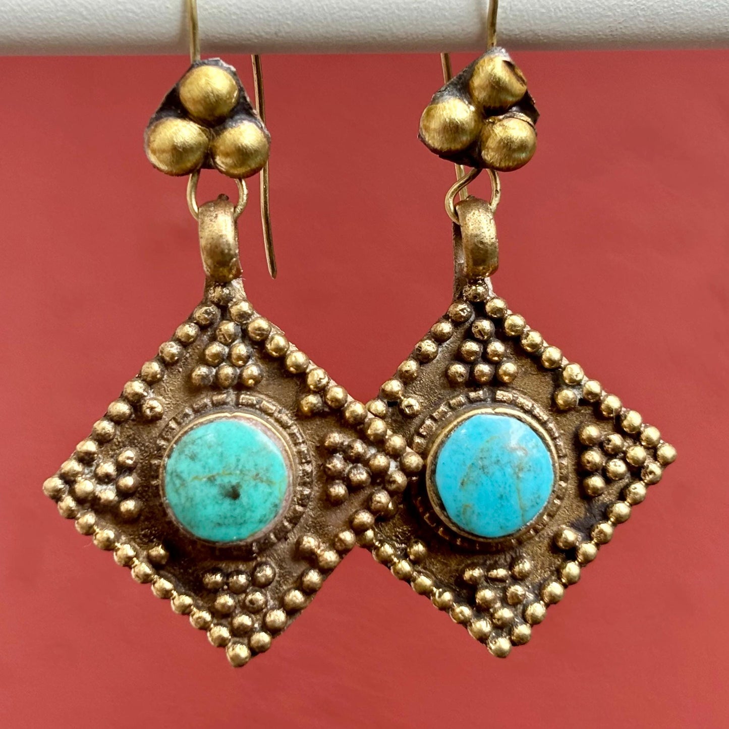 Boucles d'oreille ethniques bronze doré et pierres au choix, Boucles d’oreille losange tribale orientale bohème afghanes, Cadeau pour femme