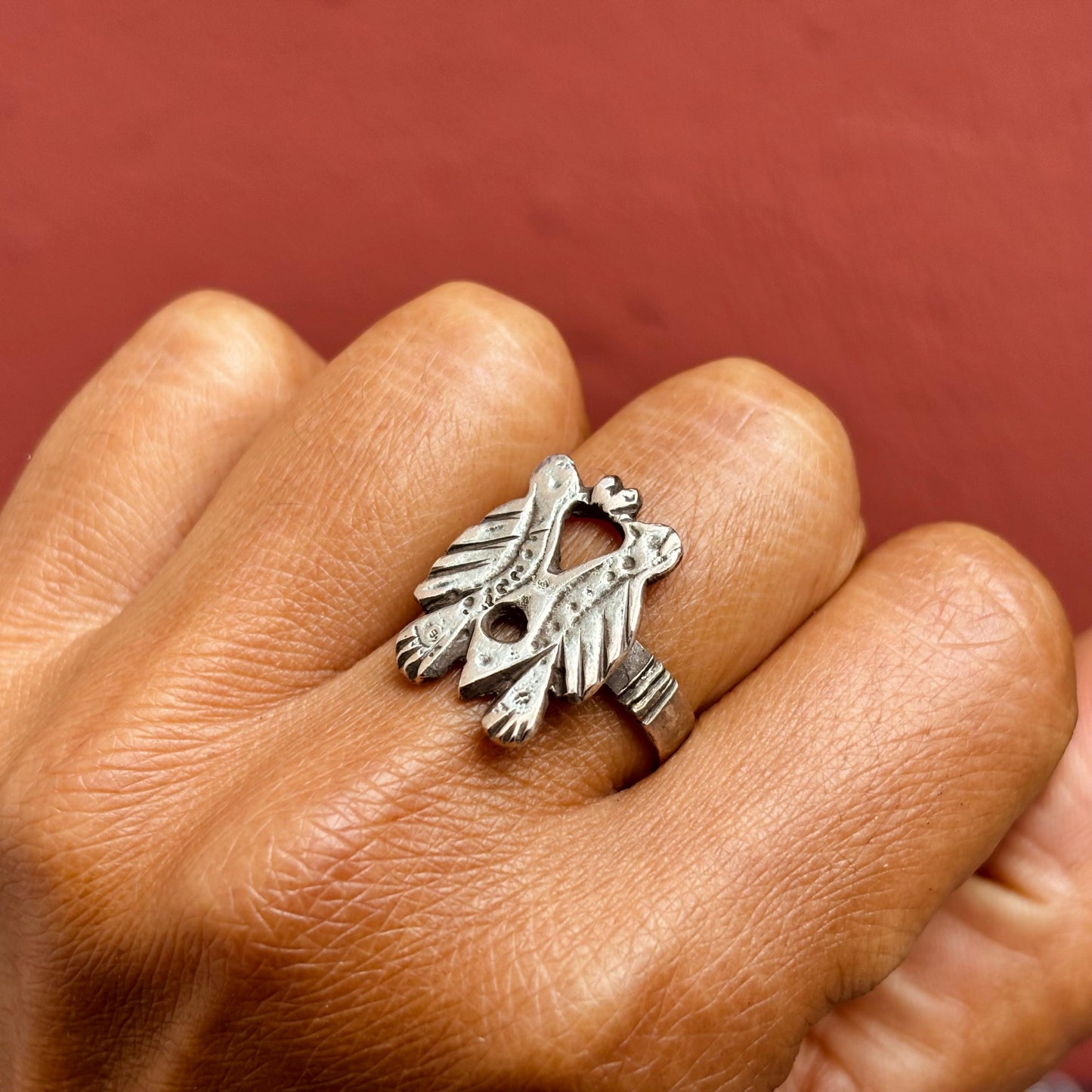 Bague Berbère ancienne aux oiseaux - Symbole de fertilité et protection