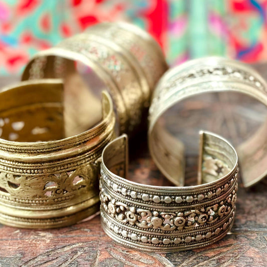 Bracelet tribal boho afghan au Bracelet tribal boho afghan au choix - Manchette métal ethnique ancien tribu kuchi vintage, Bracelet manchette métal ethnique ancien tribu Kuchi vintage, Bijou antique, Danse orientale festival