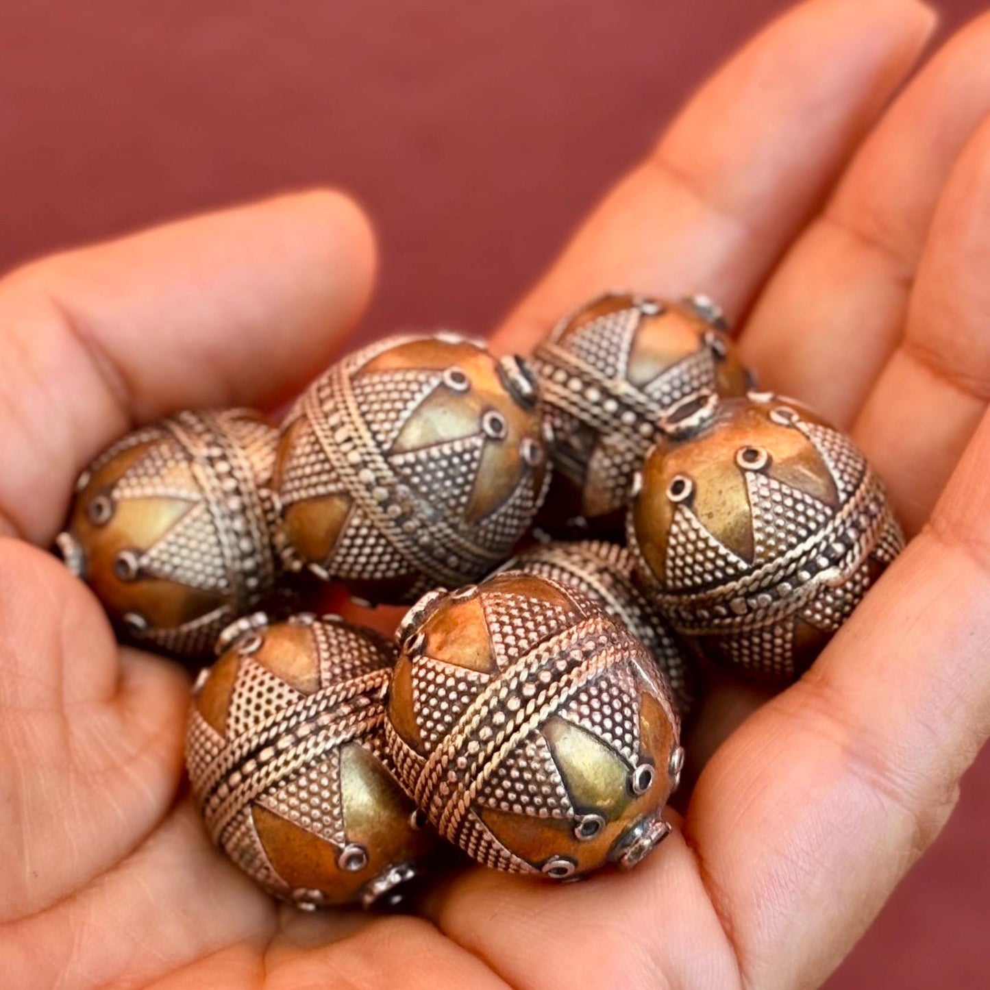 Perles Turkmènes, Perles tonneaux métal doré filigrane, Grosses perles afghanes vintage, Perles ethniques, Collier tribal, Création bijoux