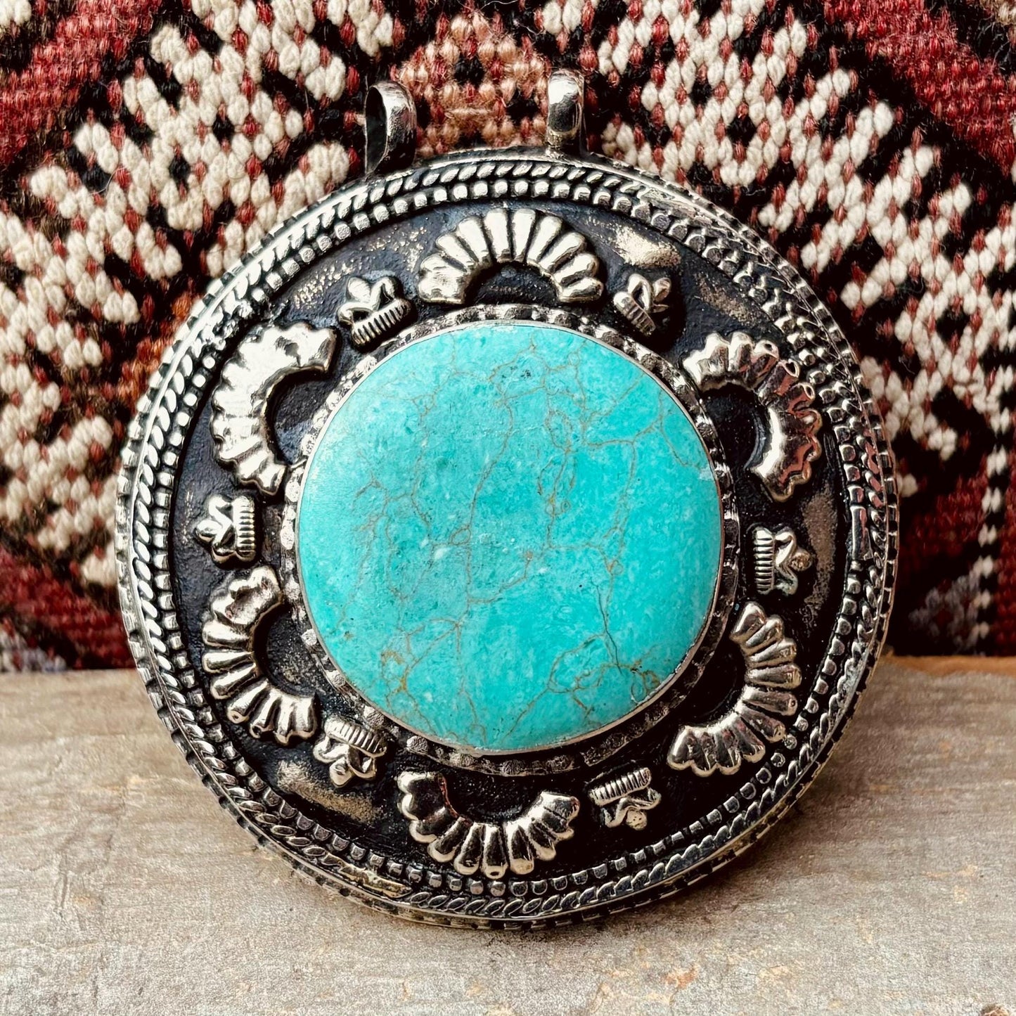 Pendentif turquoise, collier tribal, bijou ethnique, pendentif pierre verte, collier afghan pendentif tribal rond, bijou gypsy vintage