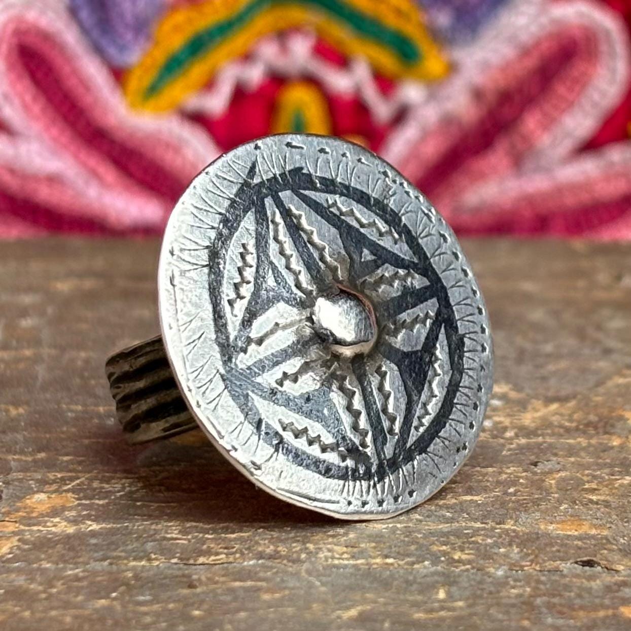 Bague Berbère argent nielle ronde tribale ancienne, Bijoux Berbères, Bague ethnique vintage arabe Maghreb, Bague Maroc Anti-Atlas, Cadeau
