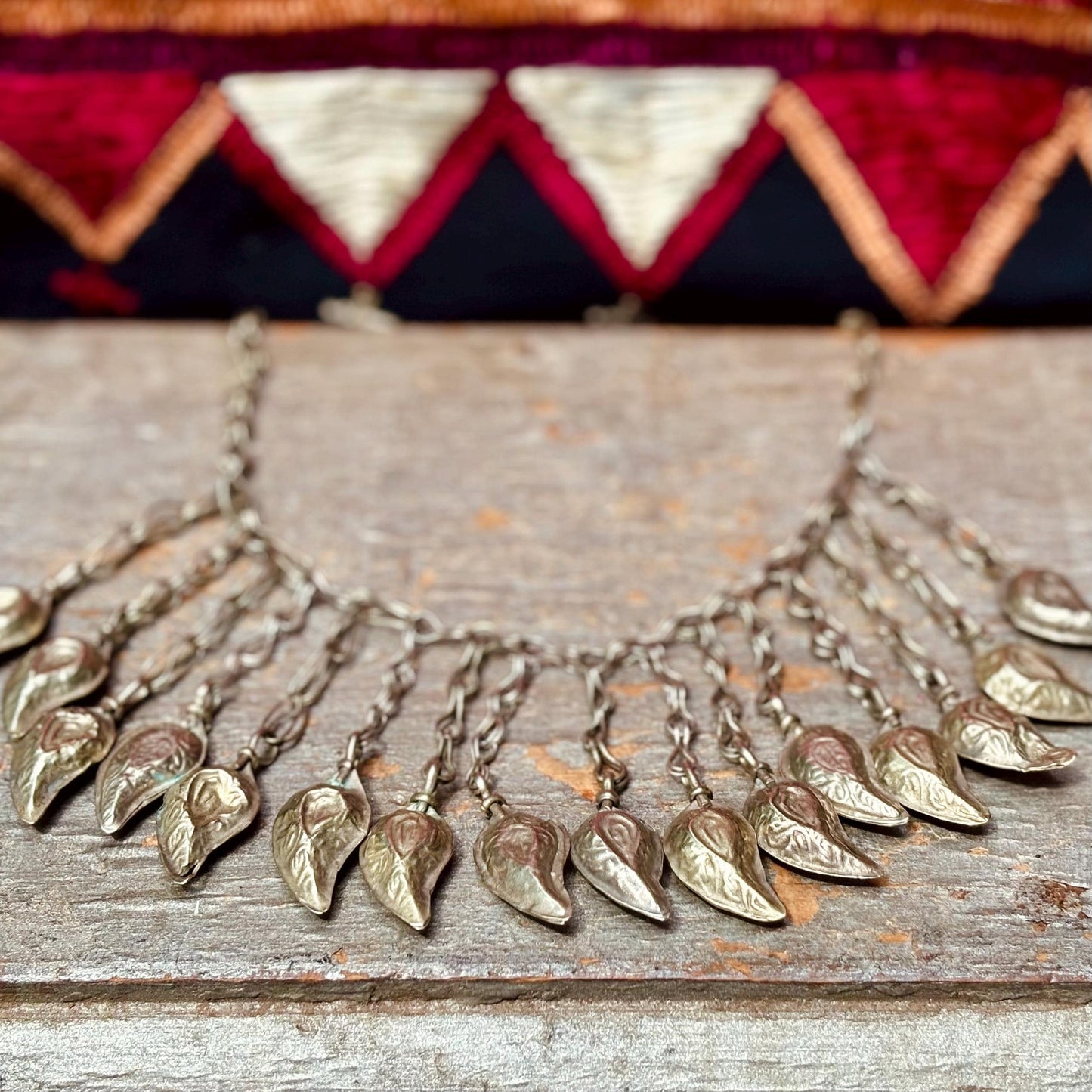 Collier ras de cou boho tribal Paisley, Vieux collier métal breloques, tribu Cachemire Inde, Style bohème chic hippie, Cadeau pour femme