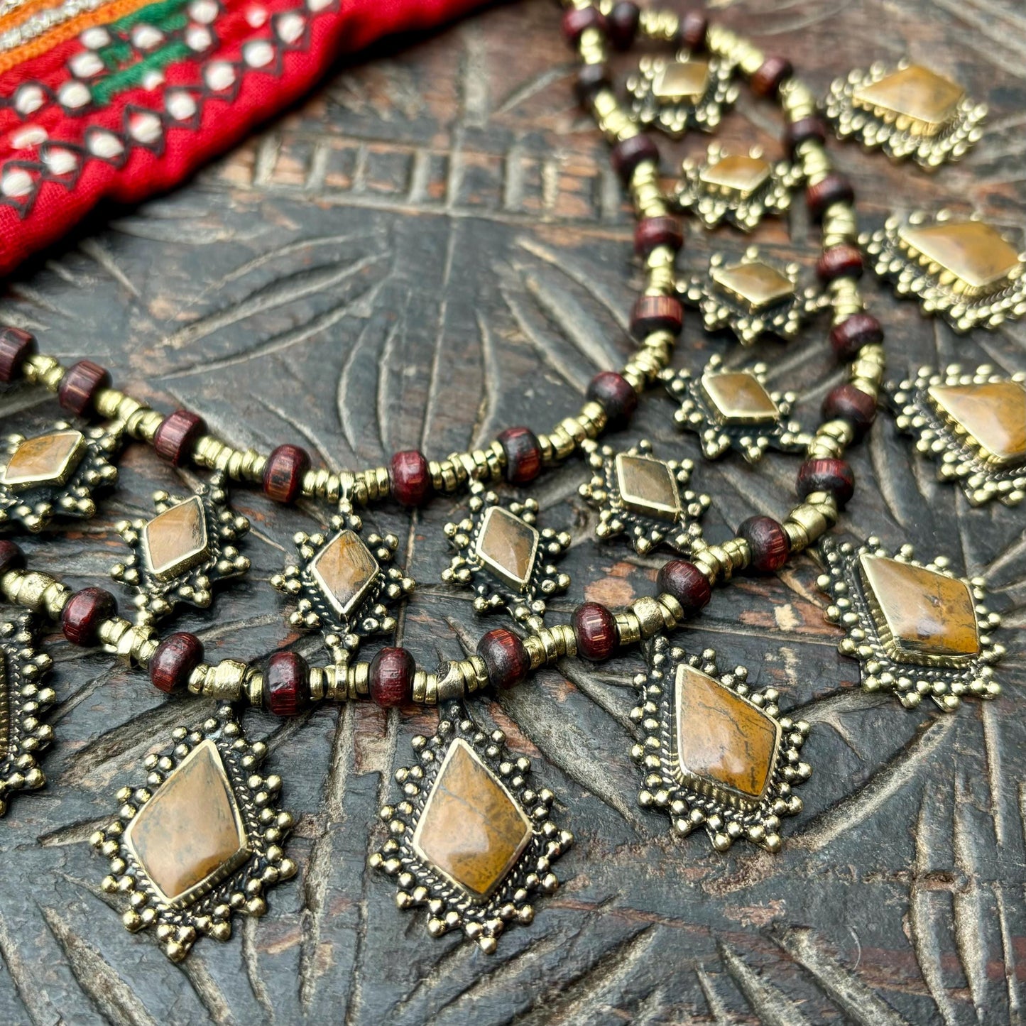 Collier tribal oriental plastron boho, Collier ethnique pierre, Bijoux afghan tribu nomade, Collier gypsy bohème festival, Danse orientale