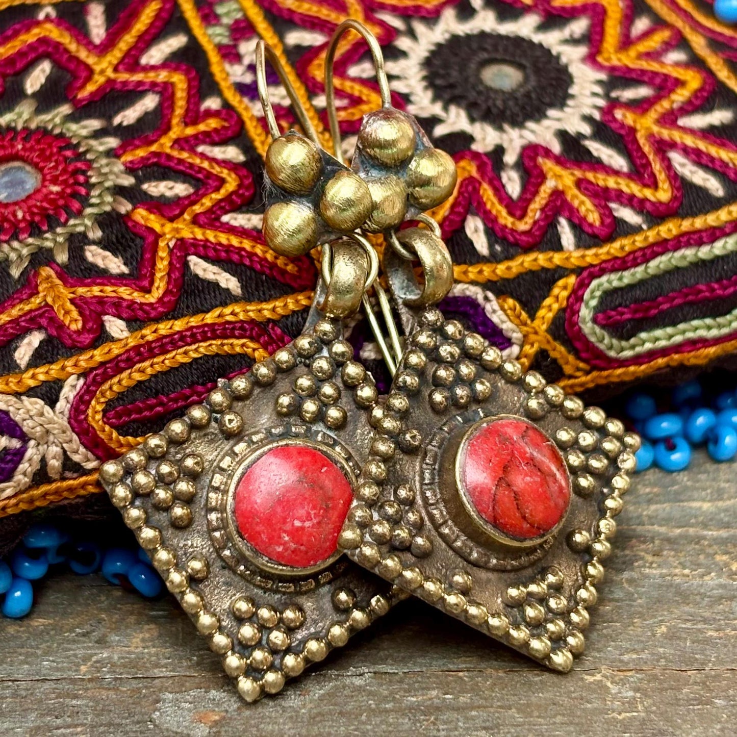 Boucles d'oreille ethniques bronze doré et pierres au choix, Boucles d’oreille losange tribale orientale bohème afghanes, Cadeau pour femme