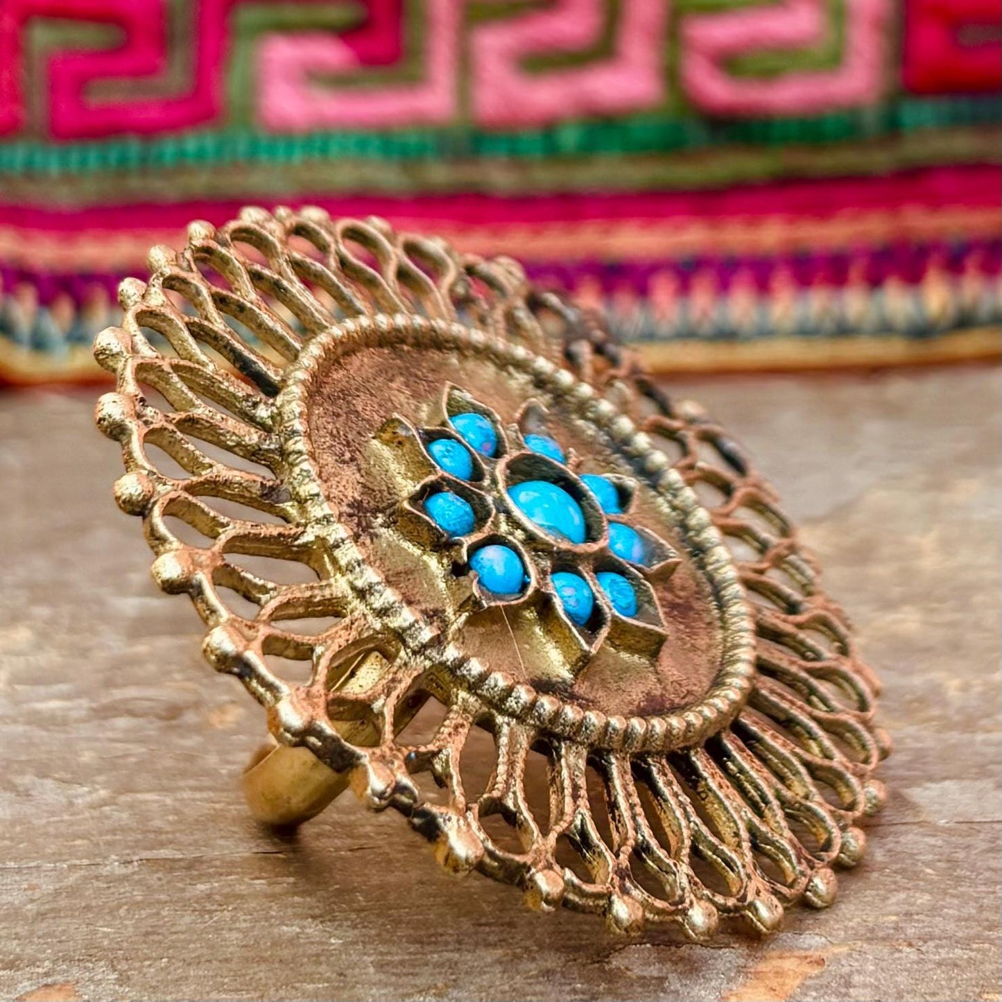 Grosse bague Afghane tribale ethnique vintage, Bague soleil festival boho hippie gypsy, Bague dorée et bleu orientale asiatique ajustable