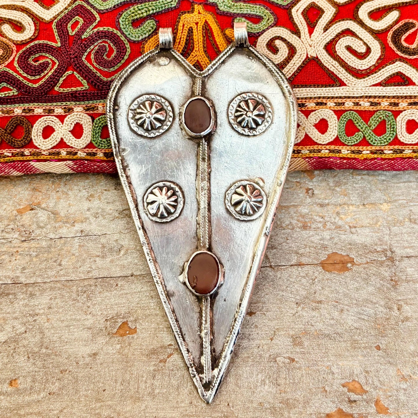 Pendentif Turkmène asyk ancien - Cœur argent et cornaline tribal