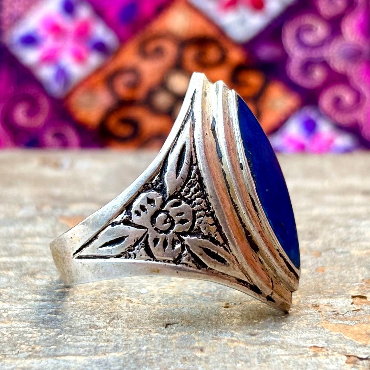 Bague argent lapis lazuli, Bague ethnique vintage, Bague tribale pierre bleue pointe, Bague afghane orientale ethnique, Cadeau pour femme