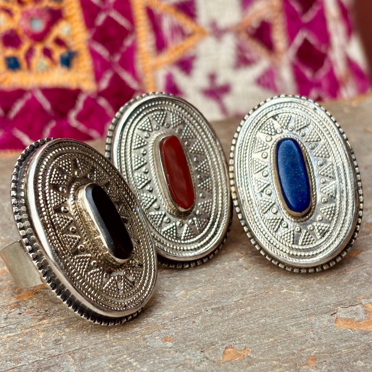 Anillo de plata turcomana afgana kazaja, anillo ovalado con piedra étnica tribal, estilo boho étnico bohemio oriental, joya antigua asiática.