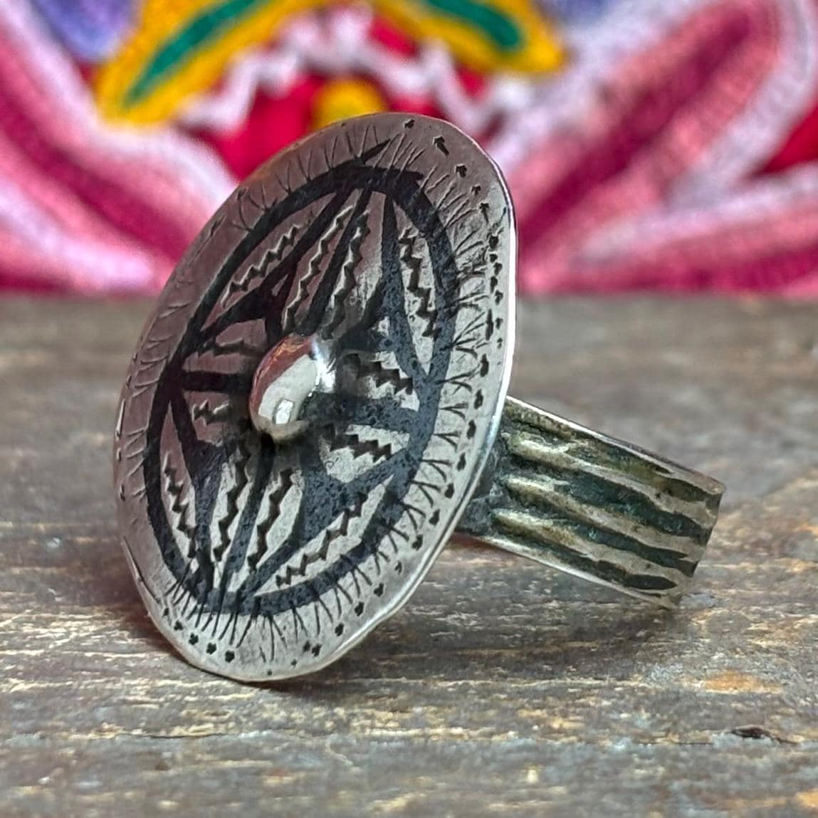 Bague Berbère argent nielle ronde tribale ancienne, Bijoux Berbères, Bague ethnique vintage arabe Maghreb, Bague Maroc Anti-Atlas, Cadeau