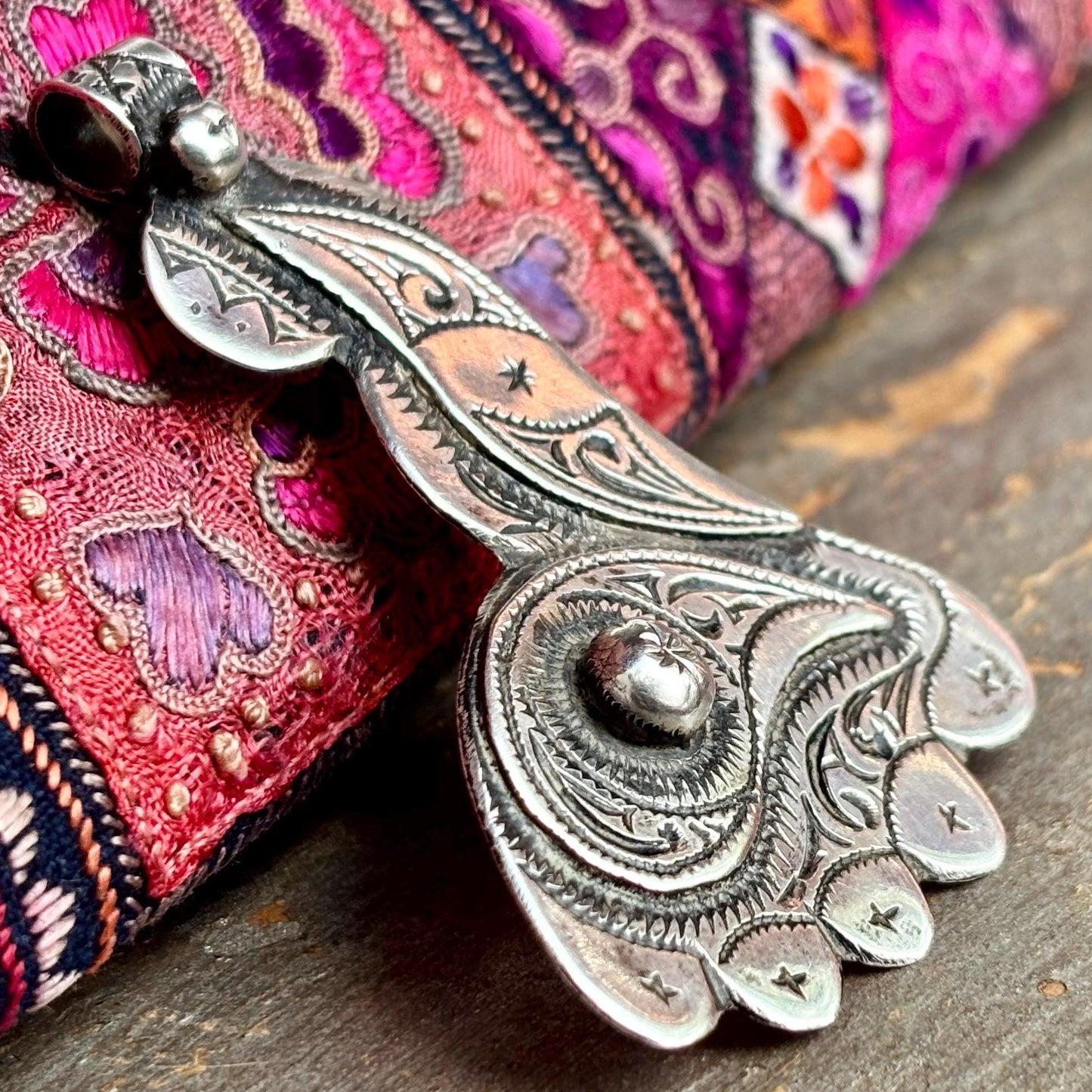 Œil & Pied, Amulette protection mauvais œil en argent, Pendentif Berbère vintage Maghreb Maroc, Bijou tribal ethnique artisanat, Cadeau