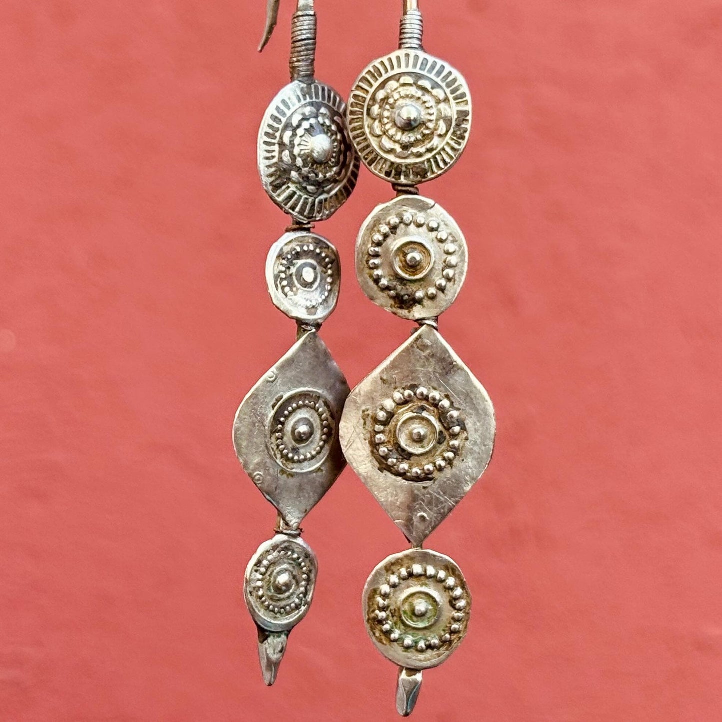 Boucles d'oreille anciennes tribales rigides, Vieilles boucles d'oreille ethniques boho Afghanistan, Bijou bohème oriental tribu asiatique