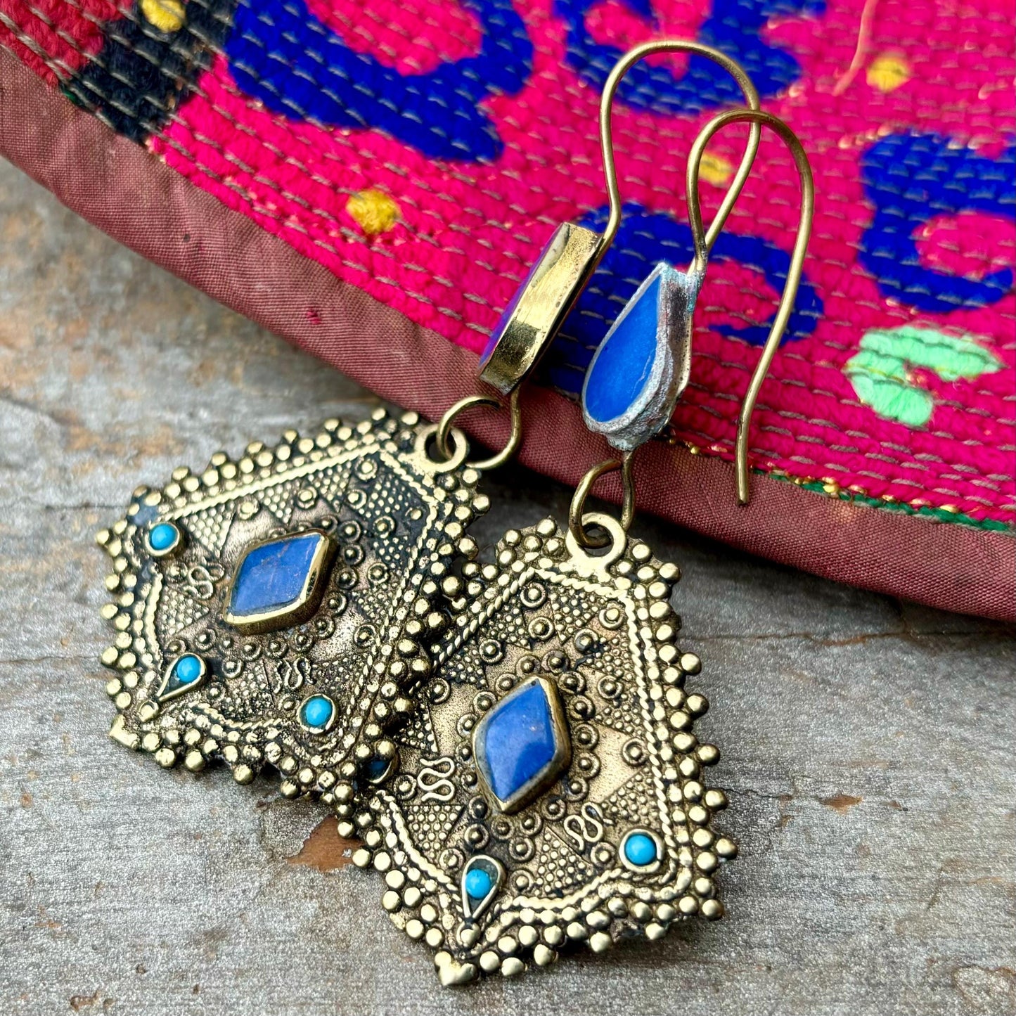 Boucles d’oreille lapis lazuli, Boucles ethniques, tribales pierre bleue, Boucles d’oreille gypsy bohème, Bijoux festival afghans, Cadeau