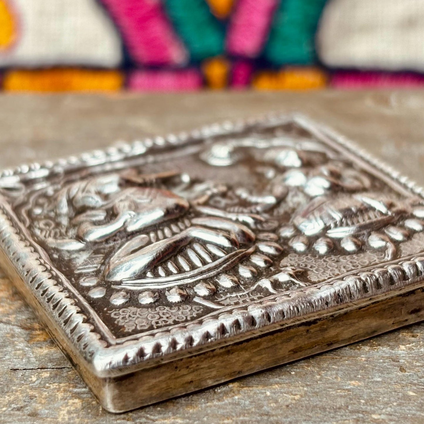 Colgante indio antiguo de plata Ganesh Lakshmi, Amuleto indio vintage, Joya talismán hindú luna y sol, Joya antigua de la India, Rajastán.