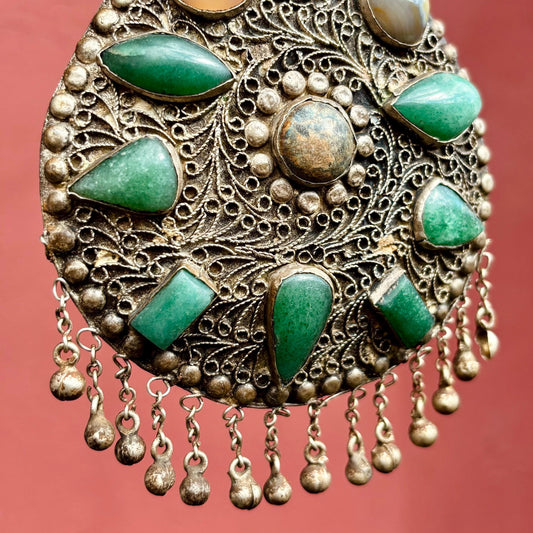 Pendentif ethnique tribal pierre verte, Bijou boho festival Coachella, Grand pendentif vintage voyant filigrane Sajai indien, Tribal fusion