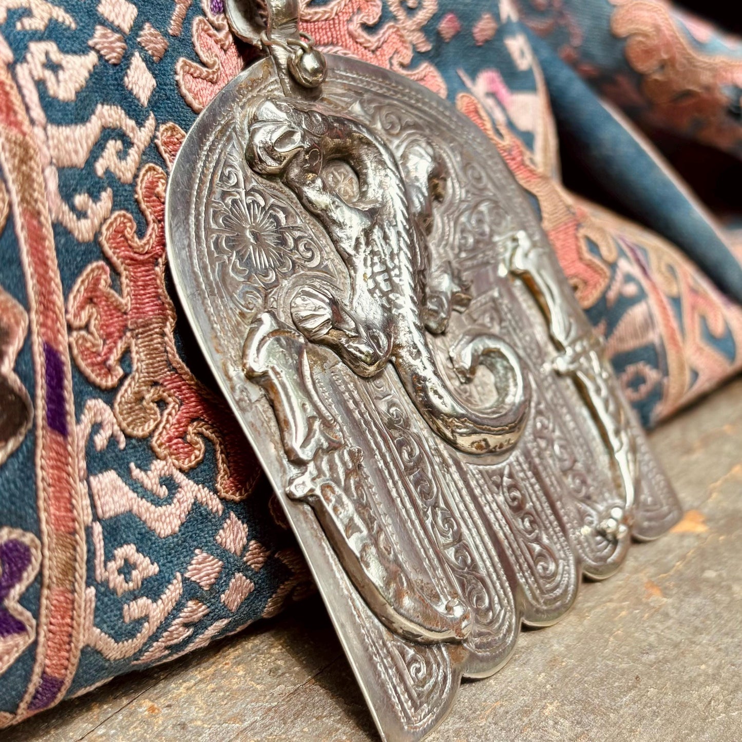 Colgante de plata Mano de Fátima con salamandra, Hamsa, Khamsa, Joya árabe oriental, Antigüedades Marruecos Magreb, Amuleto Talismán vintage, Regalo
