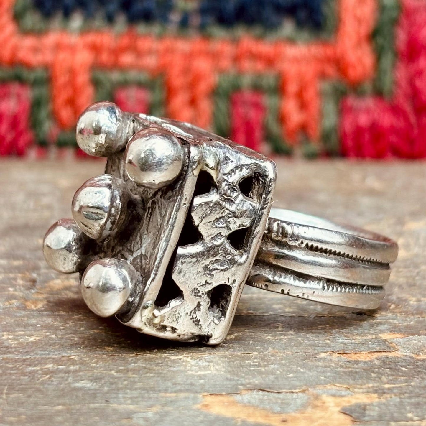 Große Silberring Peul Fulani - Antikes Stammesjuwel aus Mali - Afrikanischer Statement-Ring