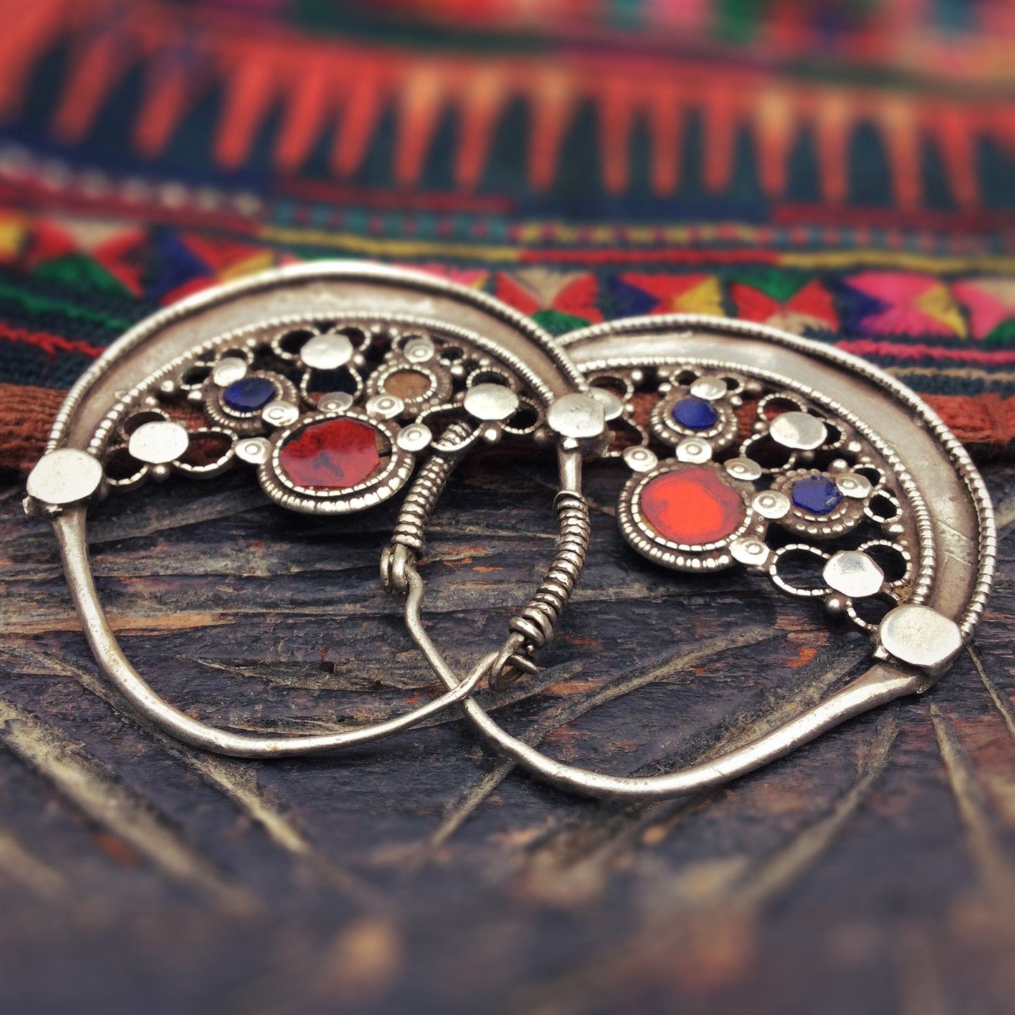Boucles d'oreille tribales anciennes Pakistan Pashtun - Créoles antiques argent collection - Bijou ethnique Vvntage