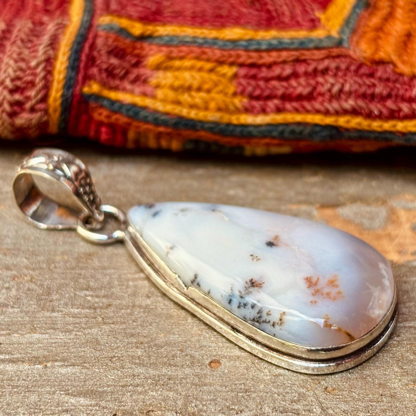 Pendentif opale dentrite, Goutte opale dendrique argent 925, Pendentif pierre naturelle, Bijou pierre précieuse, Pendentif pierre blanche