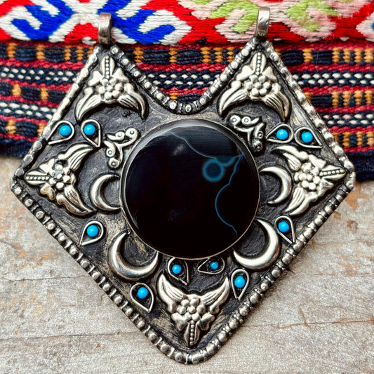 Pendentif oriental agate noire, Collier ethnique vintage, Bijou traditionnel, Pendentif tribal gypsy, Collier afghan pendentif ethnique boho