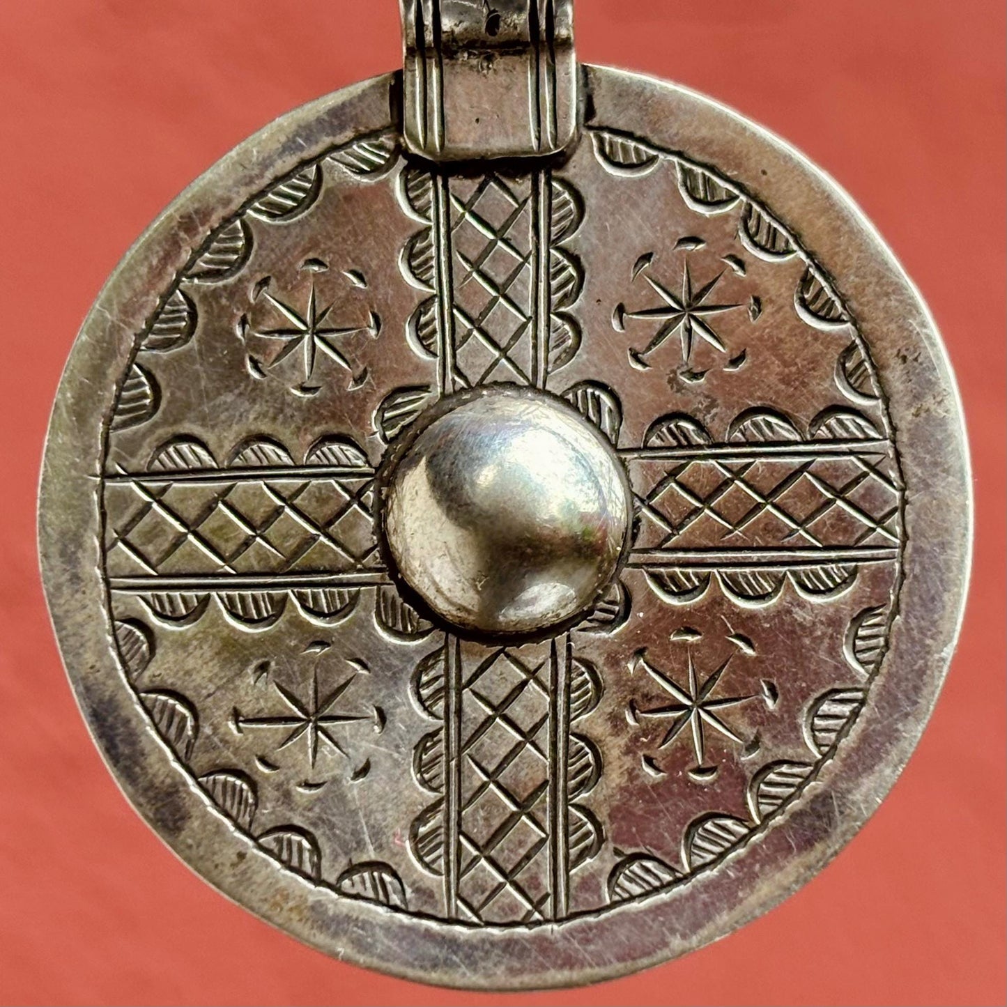 Runder Diskusanhänger aus Silber Berber Marokko - Orientalisches Amulett Schmuck