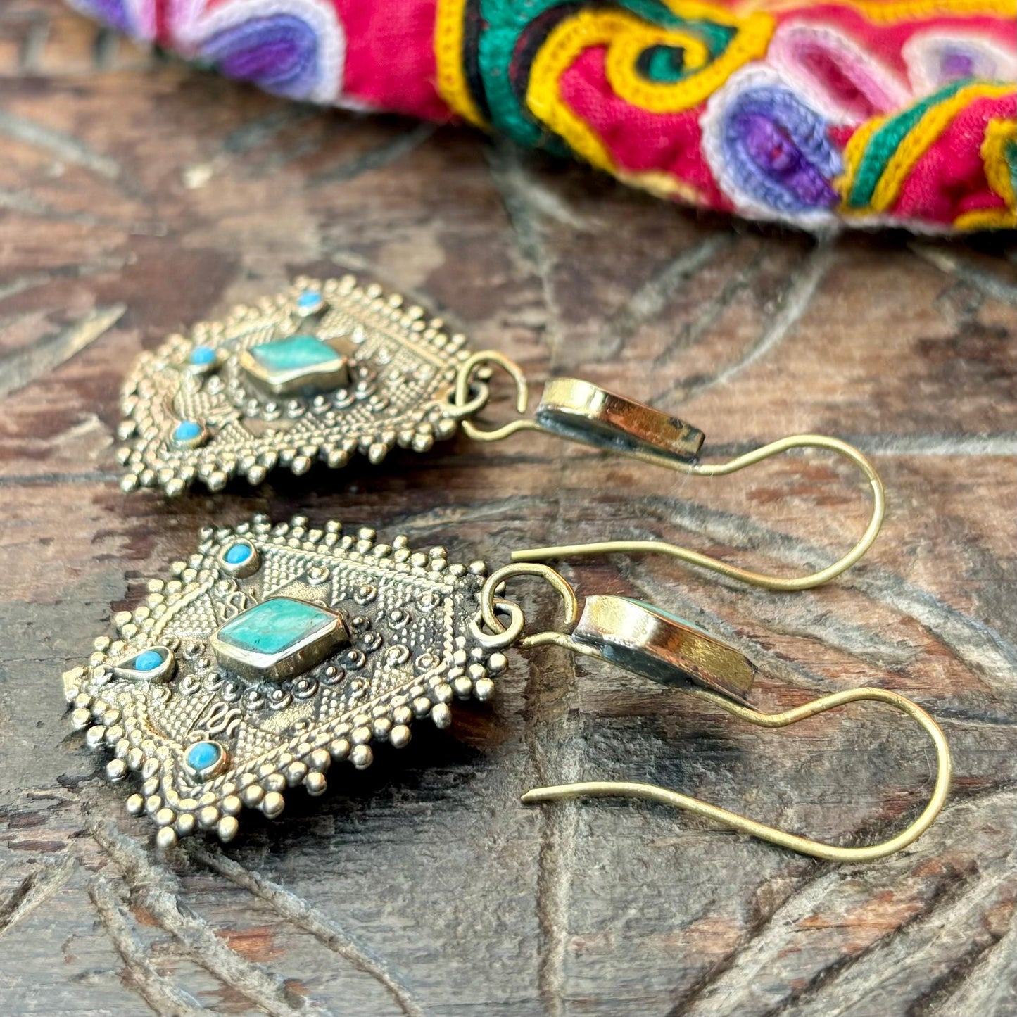 Boucles d’oreille turquoise ethniques tribales pierre verte, Style boho asiatique danse orientale gypsy bohème, Bijou afghan, Cadeau femme