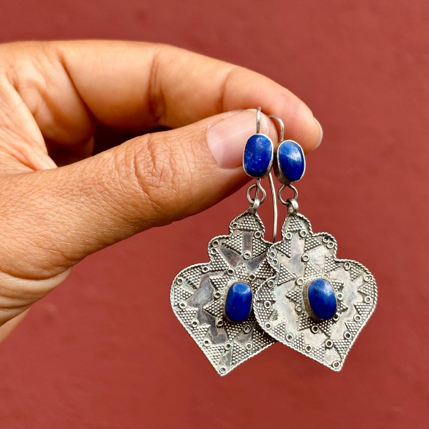 Boucles d'Oreilles Turkmènes Asyk Cœur Argent Lapis Lazuli - Bijou Tribal Ethnique Pierre Bleue - Statement Bohème Oriental