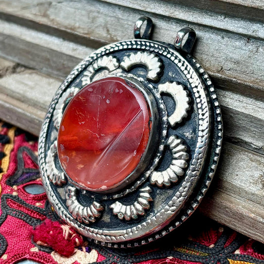 Pendentif Turkmène Rond Cornaline Argent - Bijou Tribal Ethnique Pierre Naturelle - Statement Oriental Vintage