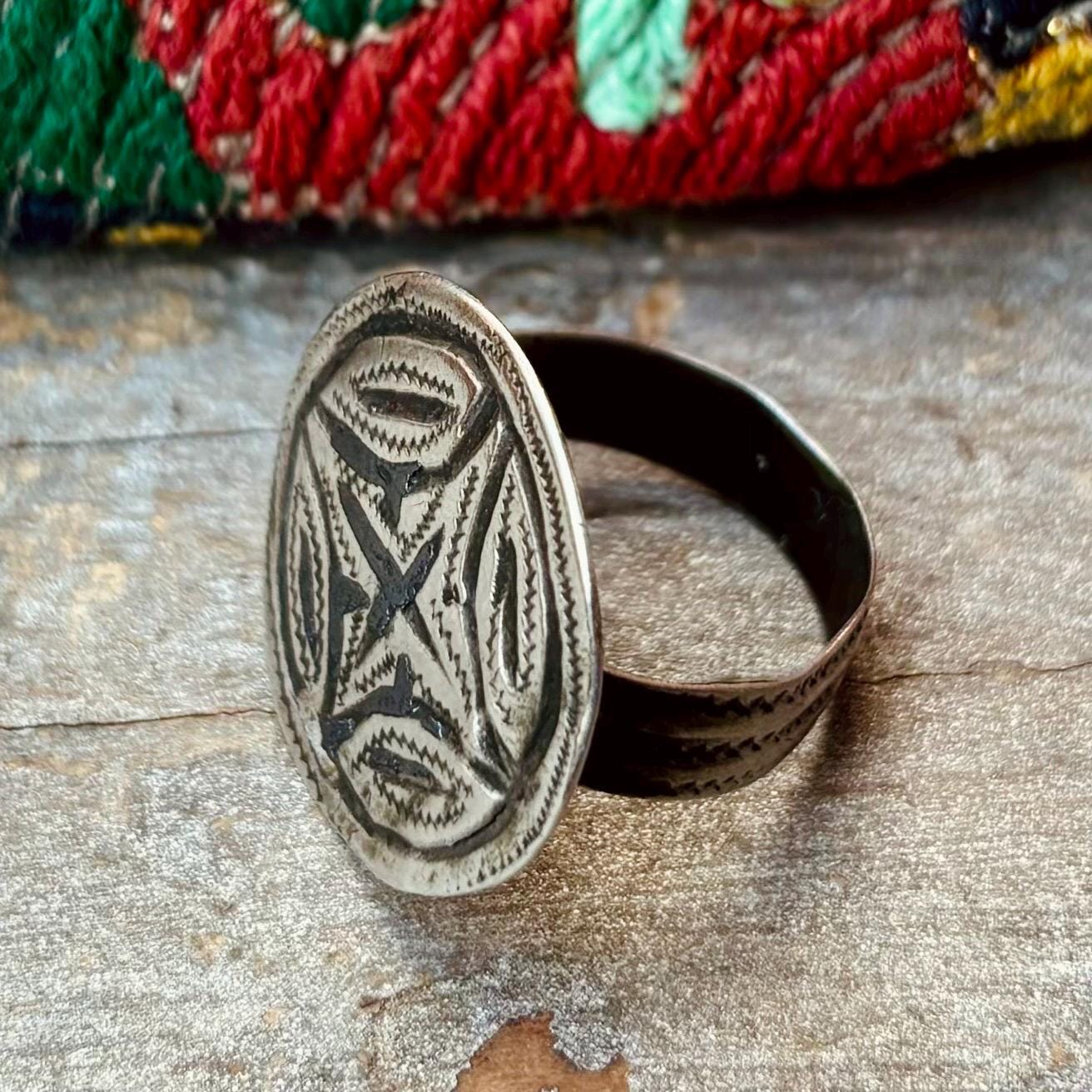 Bague berbère argent niellé ronde tribale ancienne - Bijou ethnique vintage Maroc Anti-Atlas Maghreb