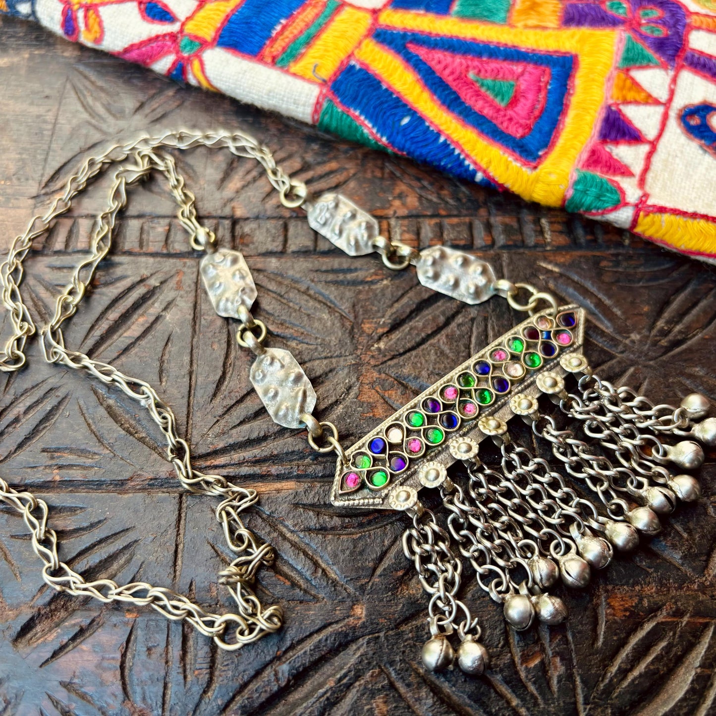 Anhänger-Halskette Boho Tribal, Vintage Afghan Halskette Nomadenstamm Kuchi, Lange orientalische ethnische Hippie-Halskette, Geschenk für Frauen