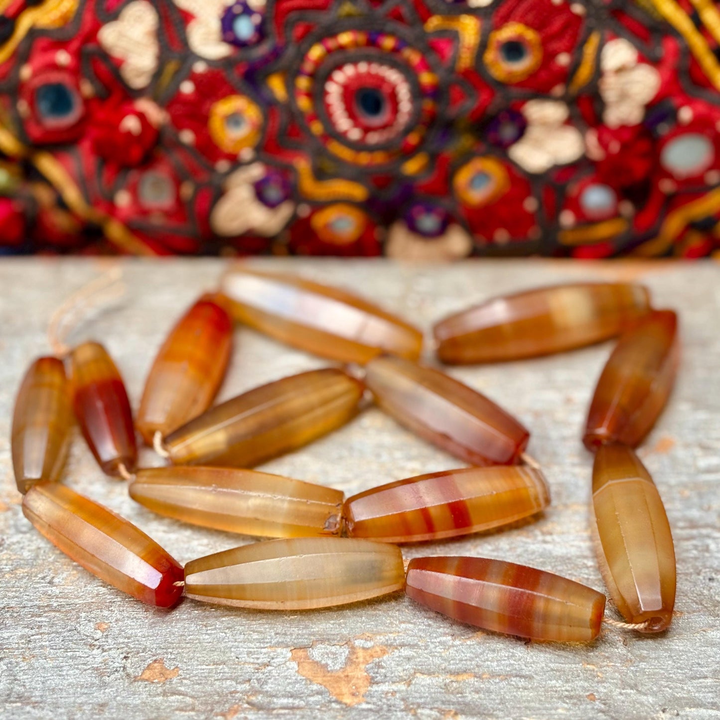 Perles Agate Antiques Idar Oberstein - Perles de Commerce Vintage Africaines - Tube Facetté Bicône Création Bijoux