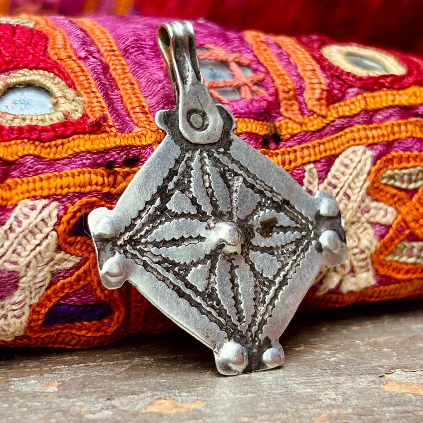 Petite croix du Sud argent nielle Berbère Touareg Maroc Sahara, Bijou ethnique tribal arabe oriental, Antiquités Maghreb Amulette Talisman