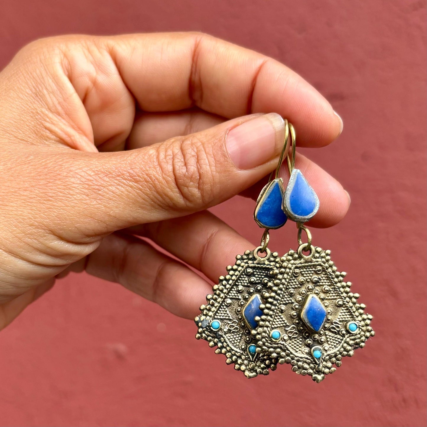 Boucles d’oreille lapis lazuli, Boucles ethniques, tribales pierre bleue, Boucles d’oreille gypsy bohème, Bijoux festival afghans, Cadeau