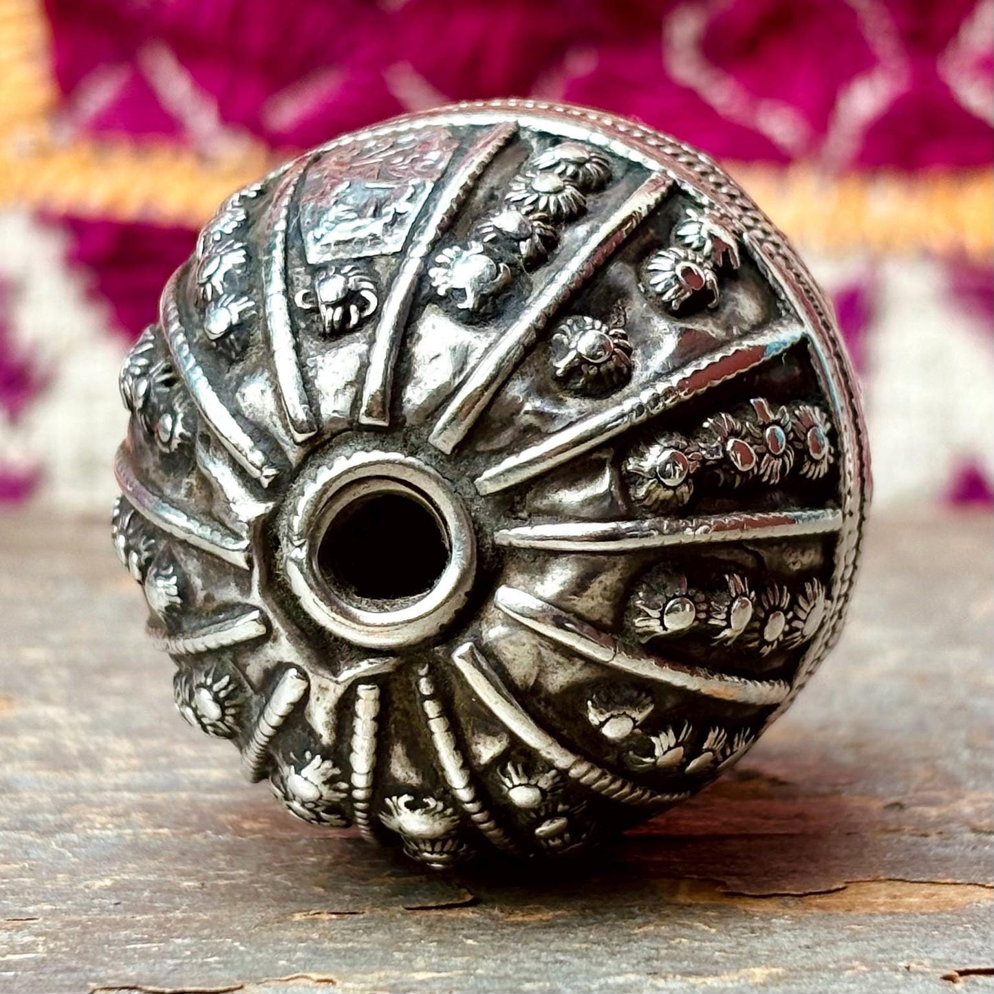 Grosse perle boule argent Yemen ethnique tribale, Perle vintage arabe Moyen-Orient, Perle antique de collection, Fabrication création bijoux