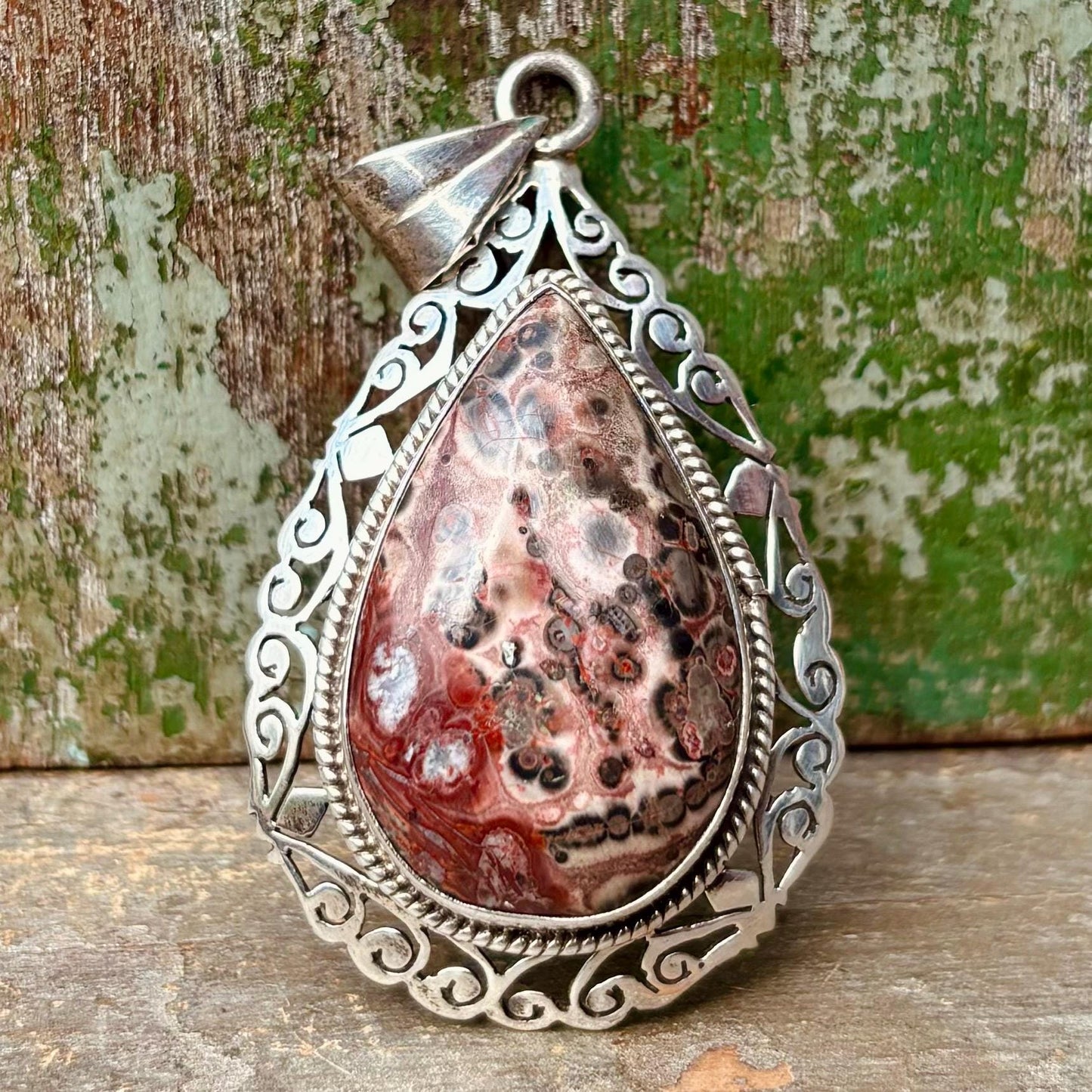 Silberanhänger Leopardenjaspis, Tropfenanhänger aus natürlichem Vintage-Stein, Handgefertigter indischer orientalischer asiatischer Schmuck, Halskette mit Stein