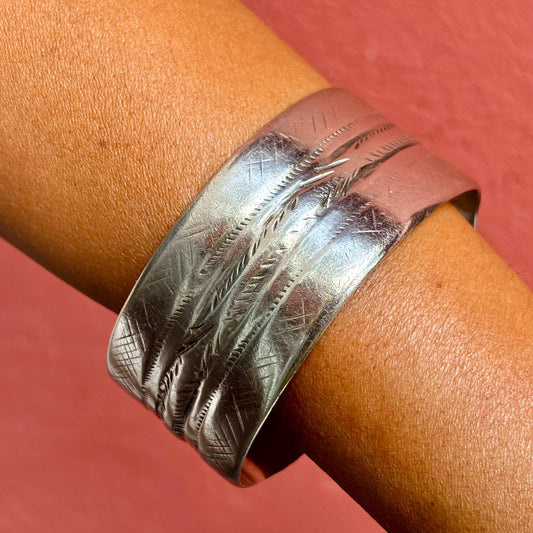 Bracelet argent haute qualité Tunisien vintage, Manchette ethnique ancienne