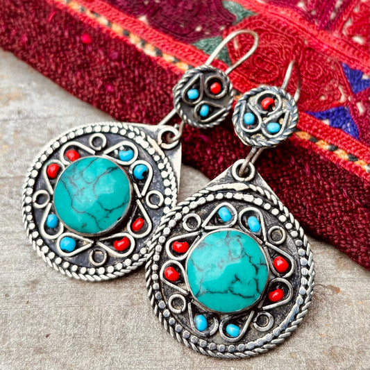 Boucles d’oreille boho turquoise ronde, Bijou ethnique oriental asiatique tribu nomade, Boucles d’oreille tribale vintage, Cadeau pour elle