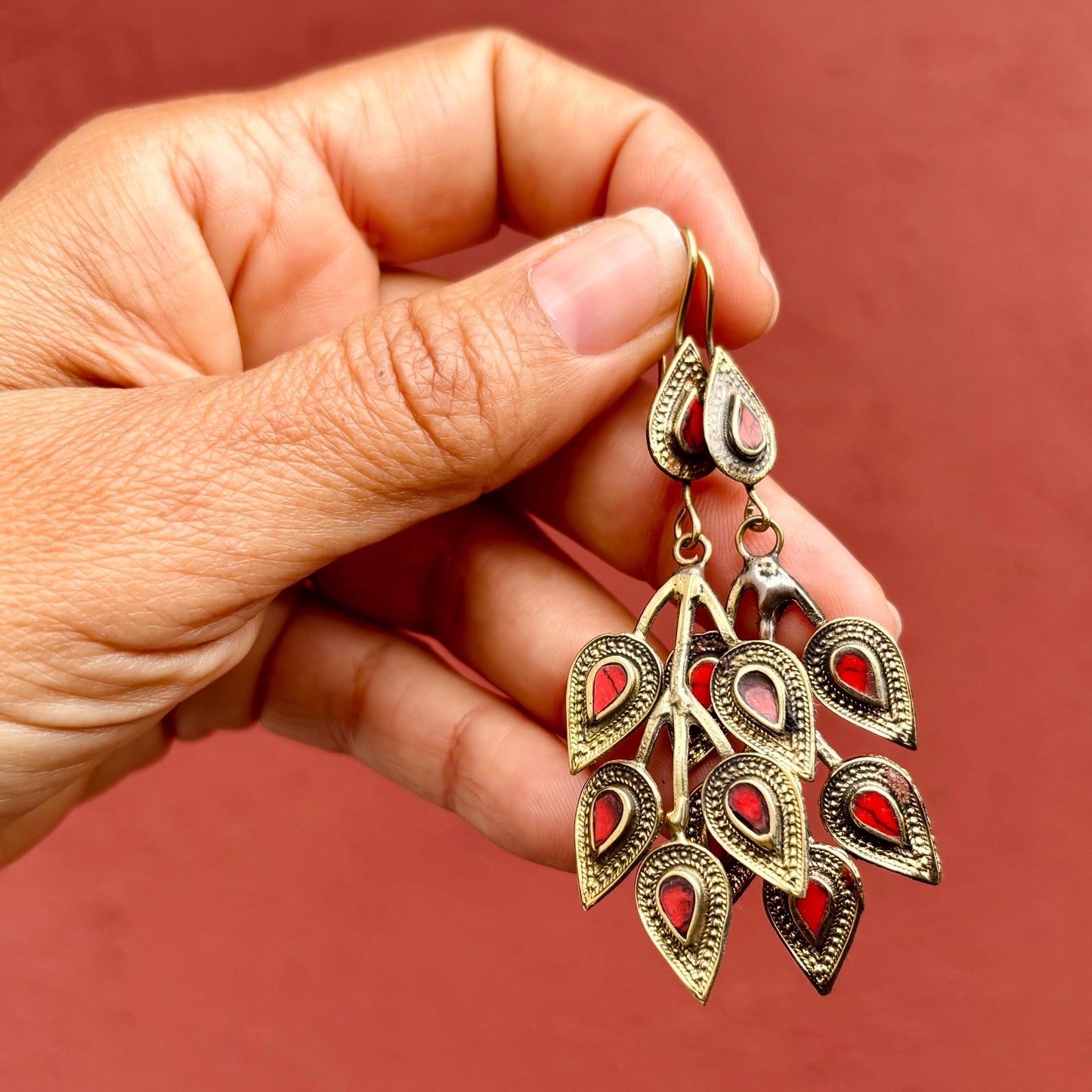 Boucles d’oreille pierre rouge, Boucles orientales boho, vintage, gypsy, asiatique, Feuille, Goutte, Bijou tribus nomades, Cadeau pour femme
