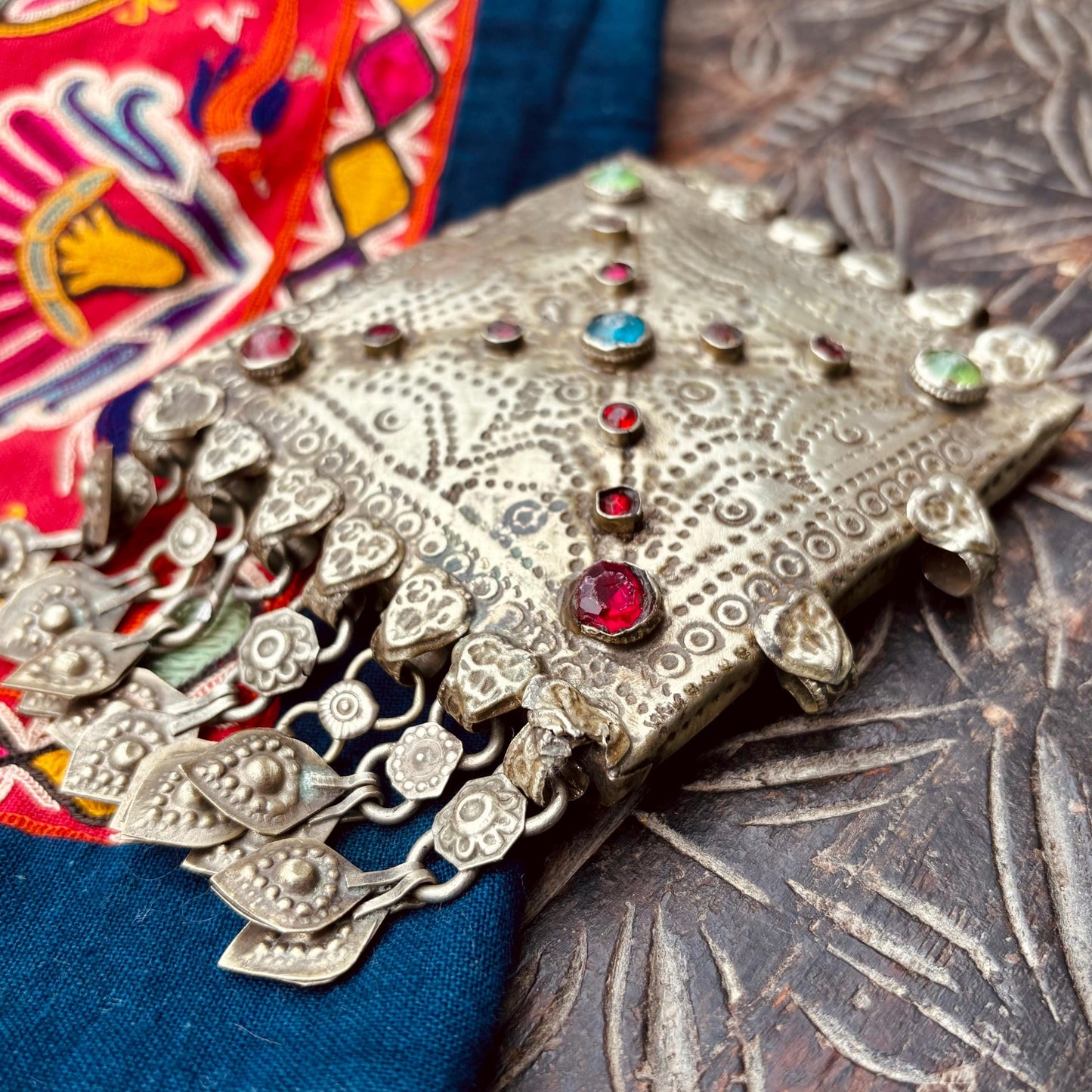 Pendentif Tribal Carré Gravé Afghan Kuchi - Bijou Ethnique Vintage Breloques - Danse Orientale Bohème Statement