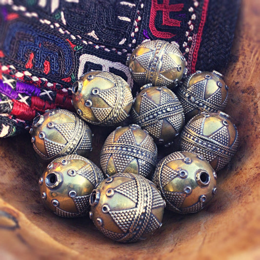 Perles Turkmènes, Perles tonneaux métal doré filigrane, Grosses perles afghanes vintage, Perles ethniques, Collier tribal, Création bijoux